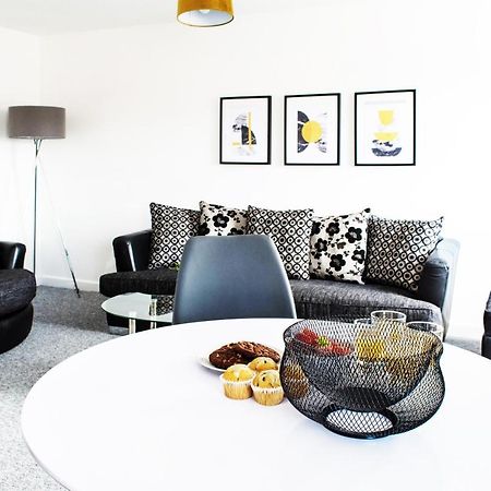 2 Bedroom Apartment Leamington Spa Hosted By Golden Key Lillington  Екстериор снимка