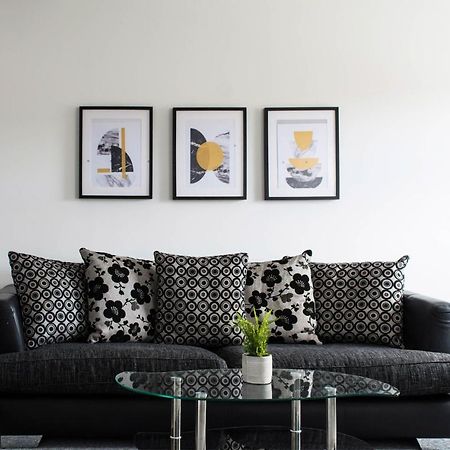 2 Bedroom Apartment Leamington Spa Hosted By Golden Key Lillington  Екстериор снимка